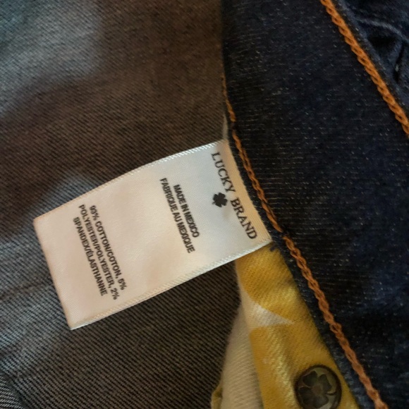 Vintage Lucky Brand Women’s Denim Jeans with Embroidered Pockets - Picture 5 of 8